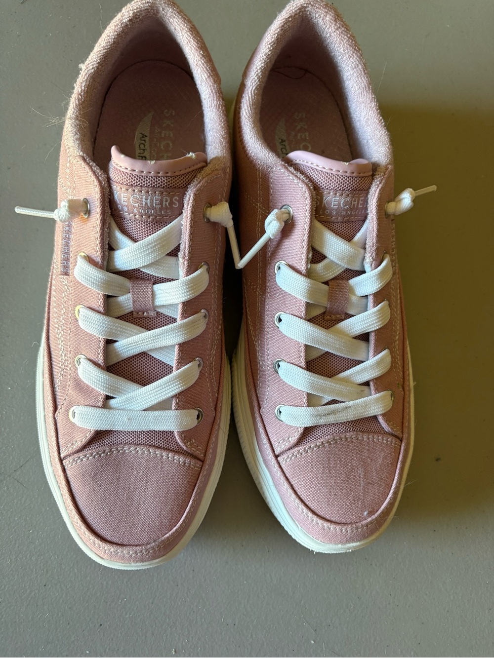 Skechers Women's Dusty Pink Canvas Low-Top Sneakers
